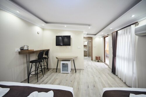 Бутик-Отель Luna Suites Taksim в Бейоглу