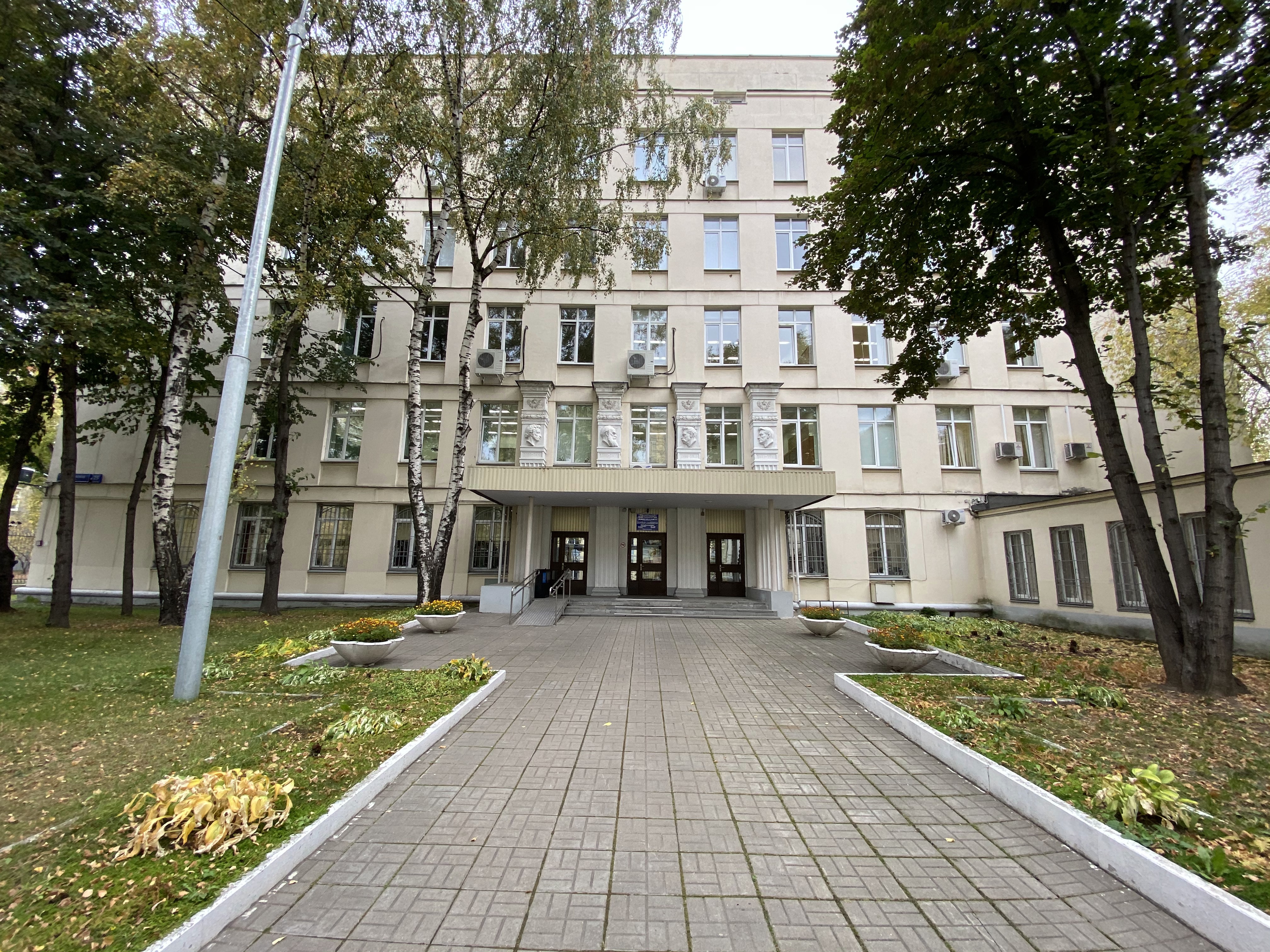 Медицинский колледж 1 фото