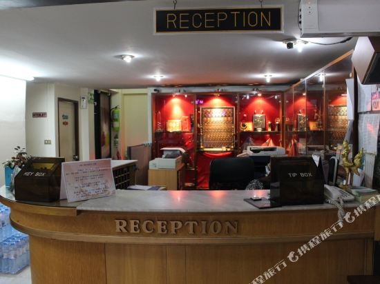 Фото Business Inn At Sukhumvit 11 by Hjz