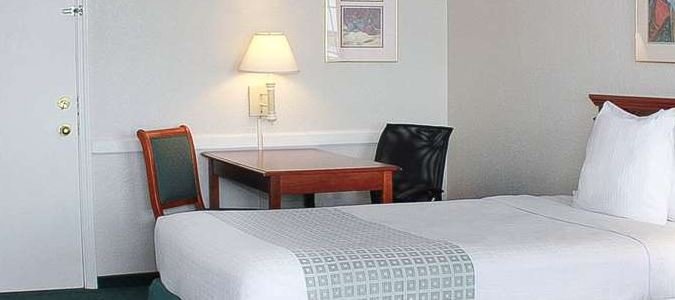 Фото La Quinta Inn by Wyndham New Orleans Veterans Metairie