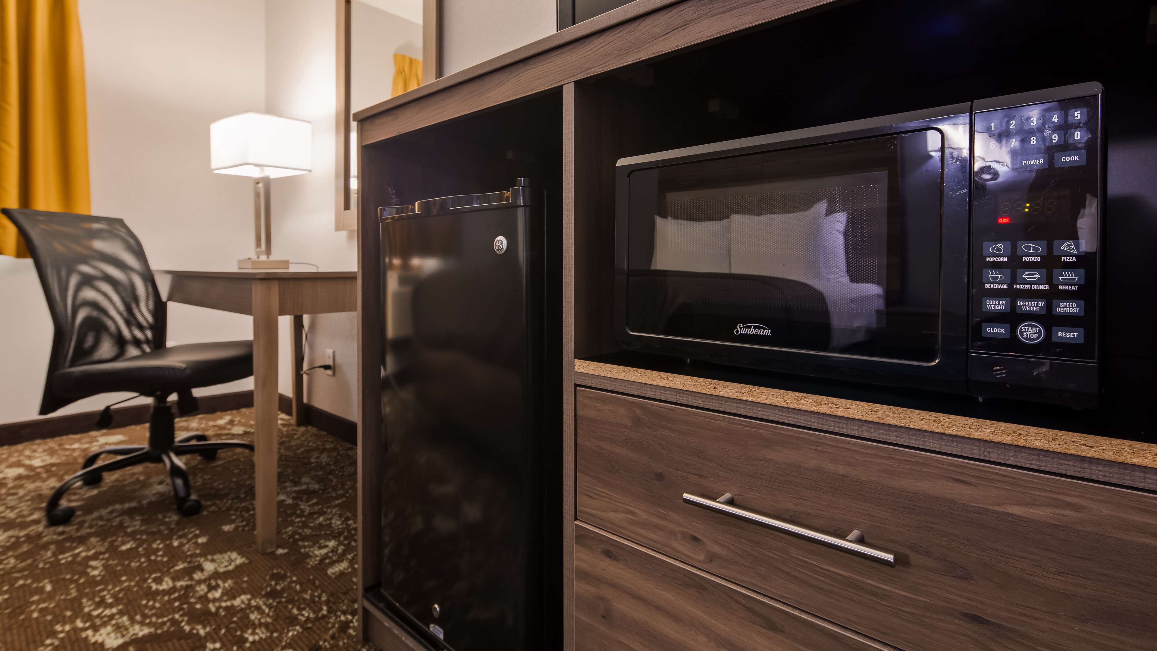 Фото SureStay Hotel by Best Western Cedar Rapids