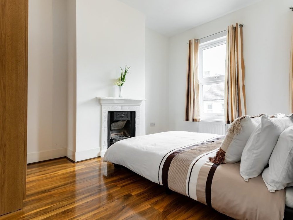 Фото Fortified Home - Near Rochester Castle