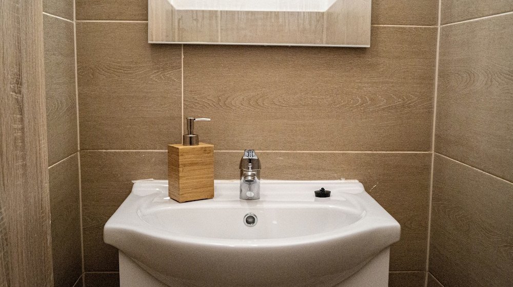 Фото Vibrant Apartment Near Downtown