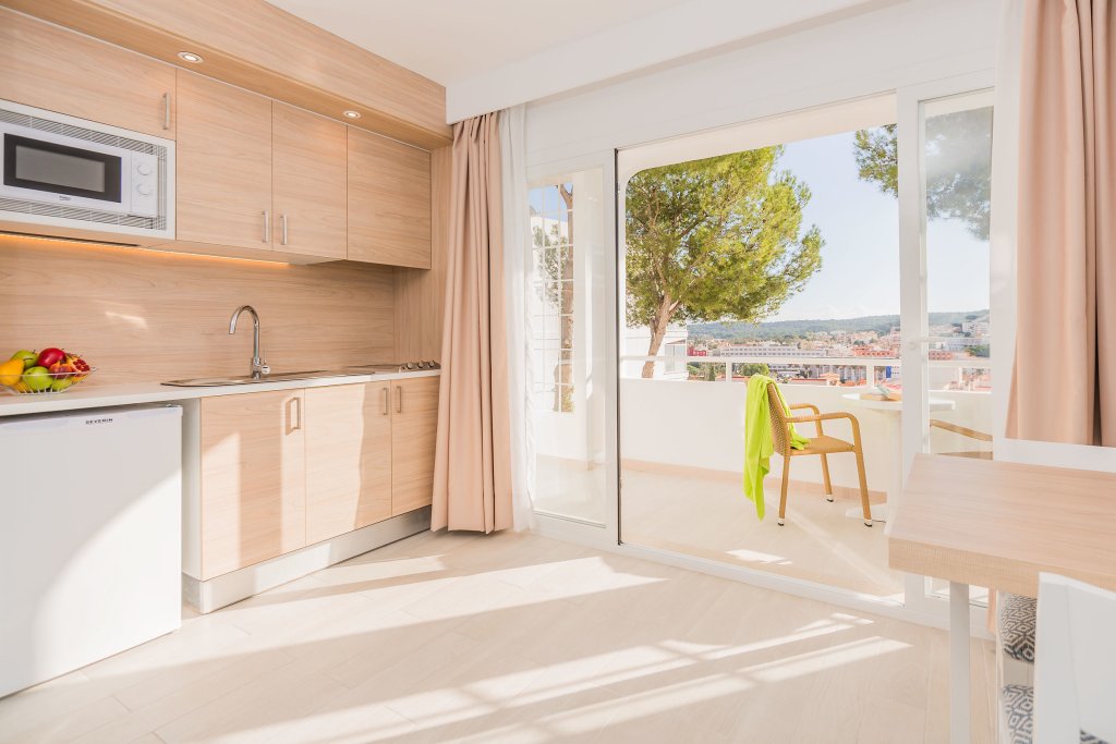 Фото Sun Beach - Только для взрослых