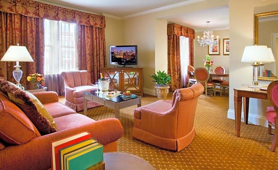 Фото Warwick Melrose Dallas