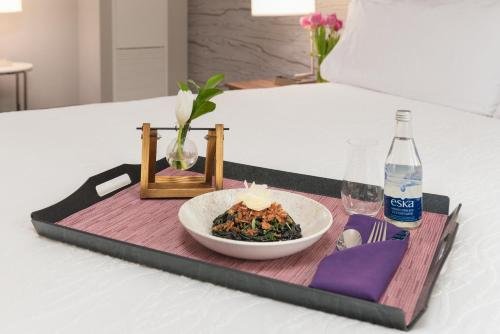 Фото Homewood Suites by Hilton Ottawa Downtown