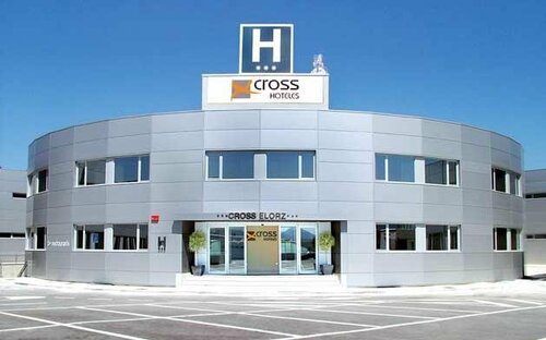 Гостиница Cross Hotel Elorz