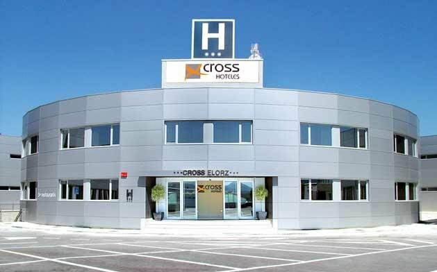 Гостиница Cross Hotel Elorz