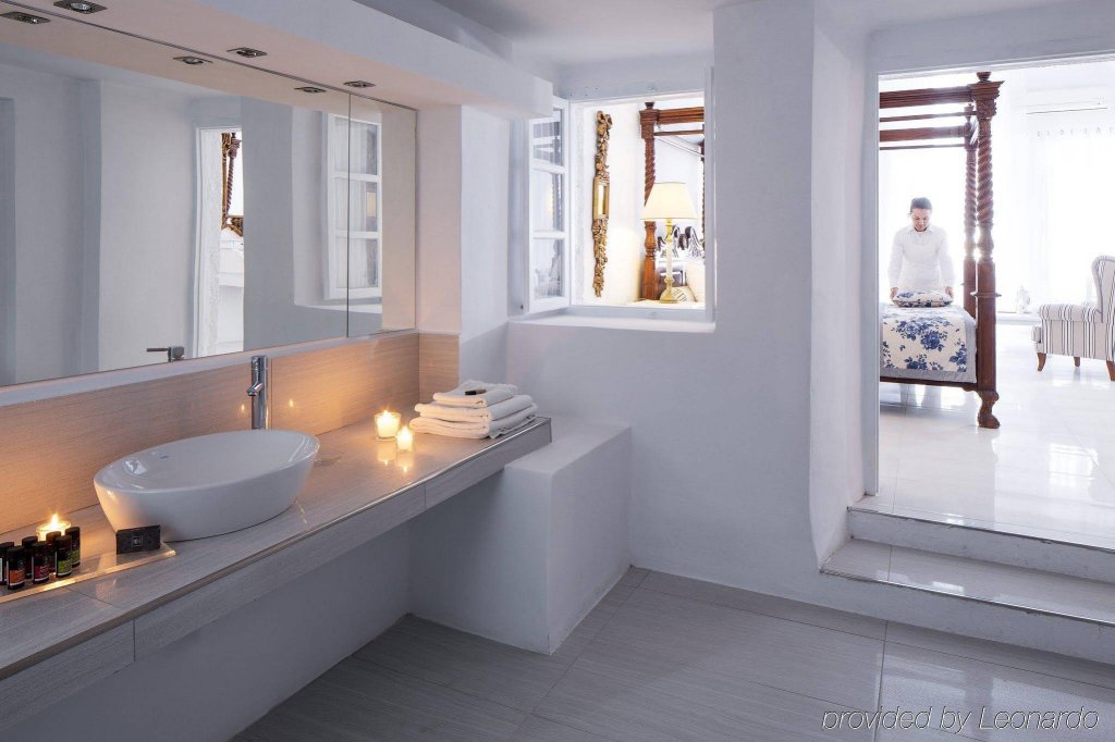 Фото La Maltese Buddha Beach Bar Santorin