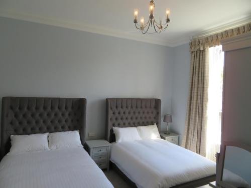 Фото The Edinburgh Lodge