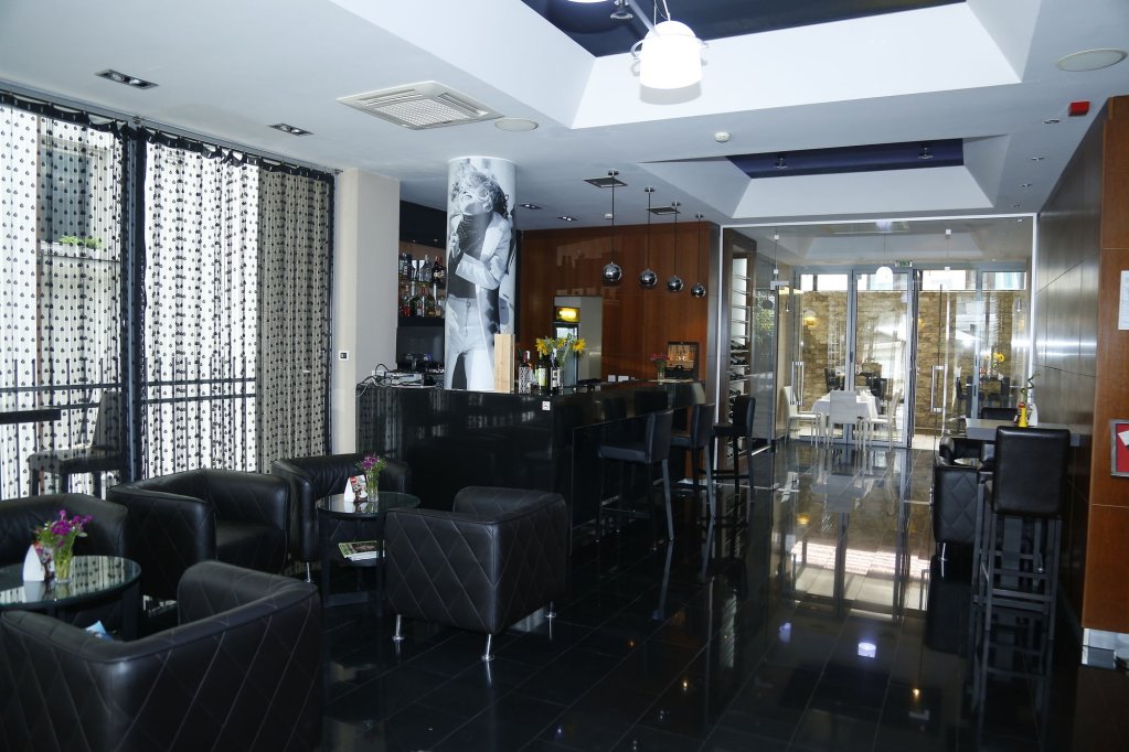 Фото Hotel Dolce International