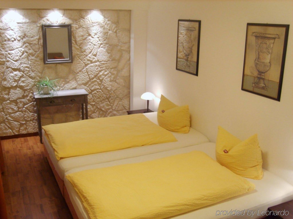 Фото Zunfthaus zu Wirthen Hotel Solothurn