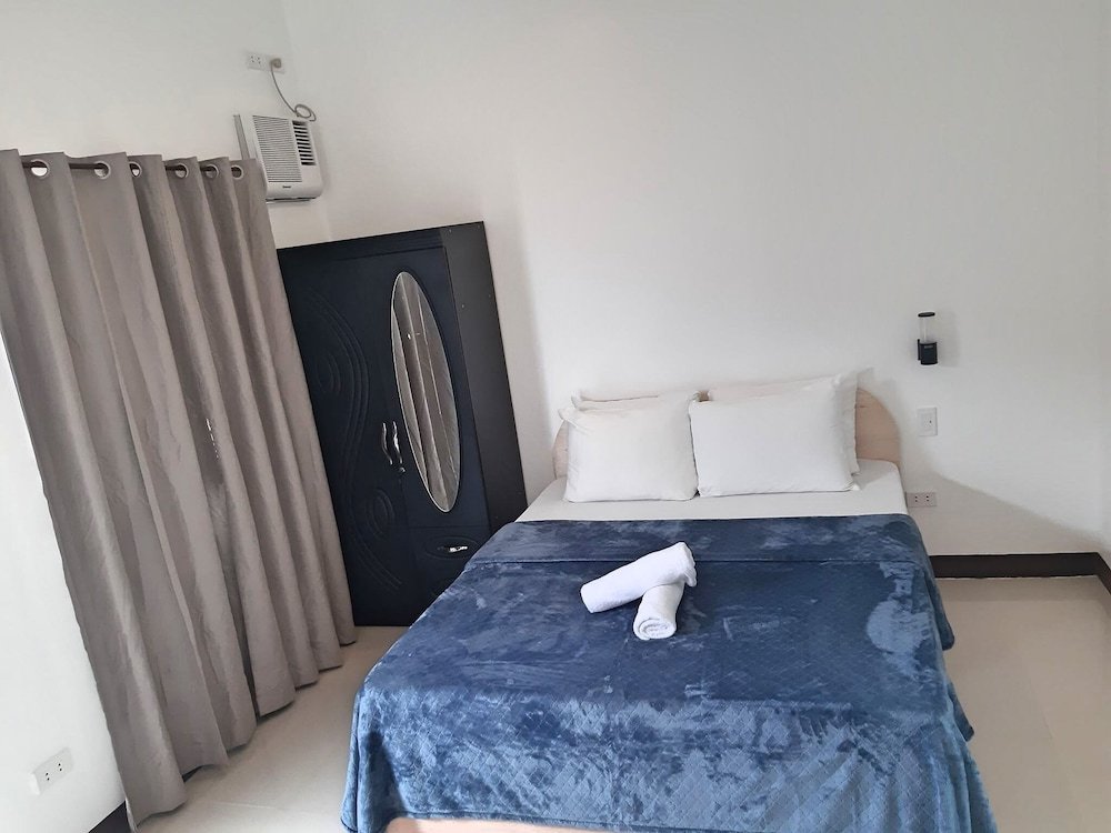 Фото Panglao Village Court Apartments