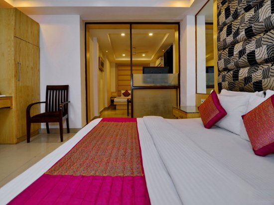 Фото Hotel Krishna Deluxe