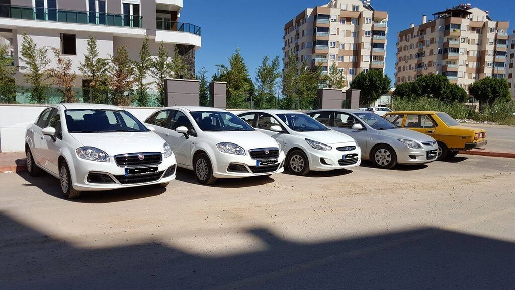 Oto kiralama Yüce Rent A Car, Muratpaşa, foto