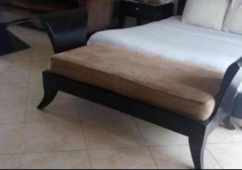 Фото Lagoon Crest Hotel