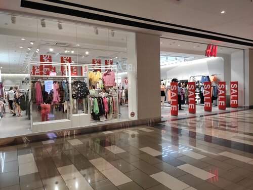 City square mall h&m hotsell