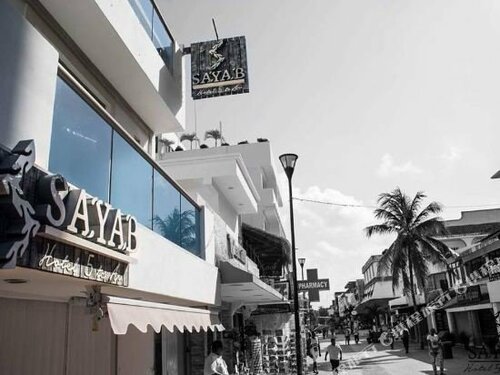 Гостиница El Sol del Caribe 5ta AV. Apart Hotel в Плая-дель-Кармен