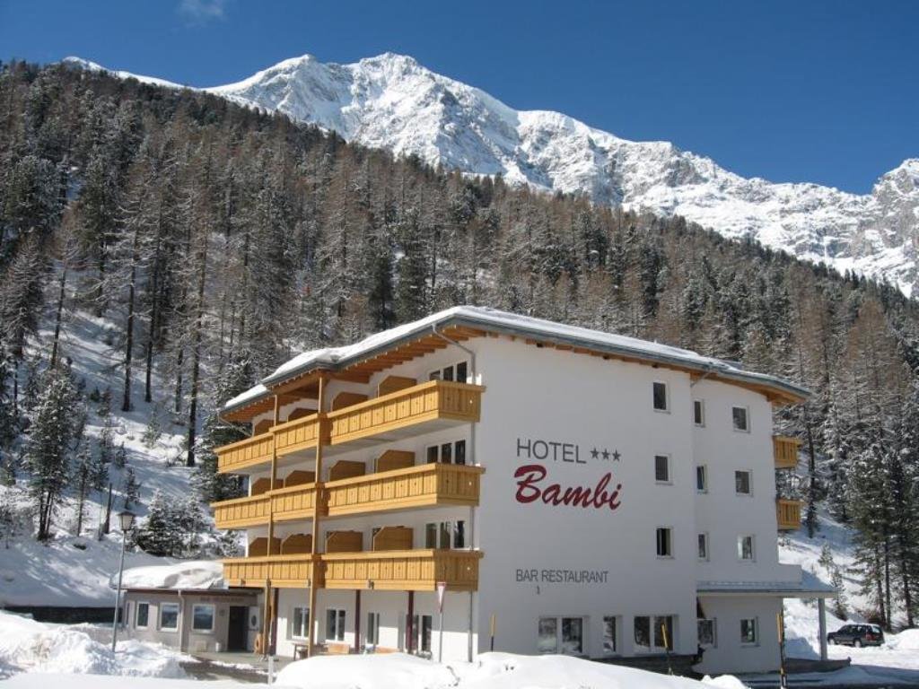 Фото отеля 1