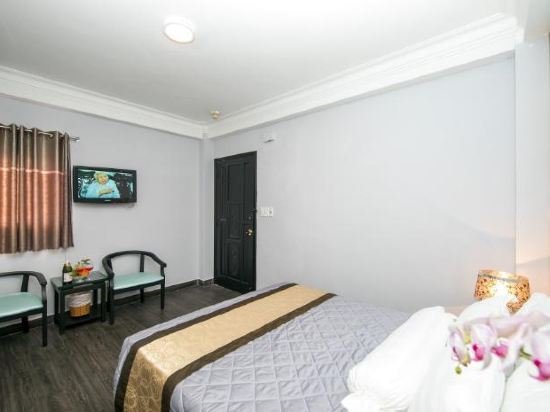 Фото Nouveau Happy Inn