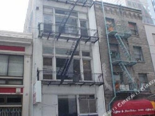 Гостиница Pacific Tradewinds Hostel в Сан-Франциско