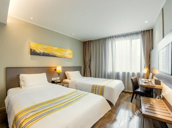 Фото Jinjiang Inn Shanghai People's Square East Huaihai Road