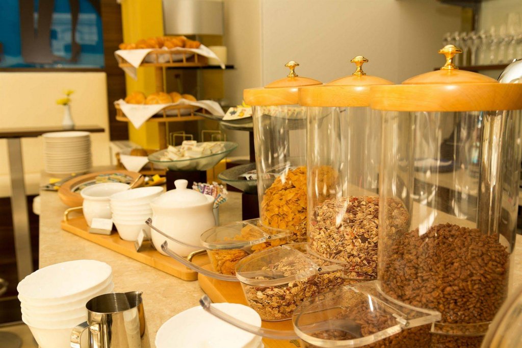 Фото отеля 4