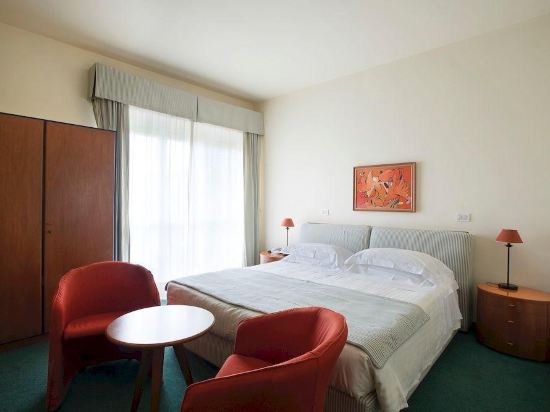 Фото Hermitage Hotel & Resort