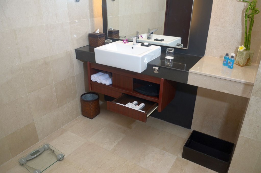 Фото Sanur Resort Watujimbar