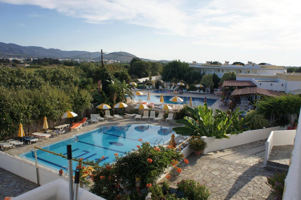 Фото Fili Hotel Apartments