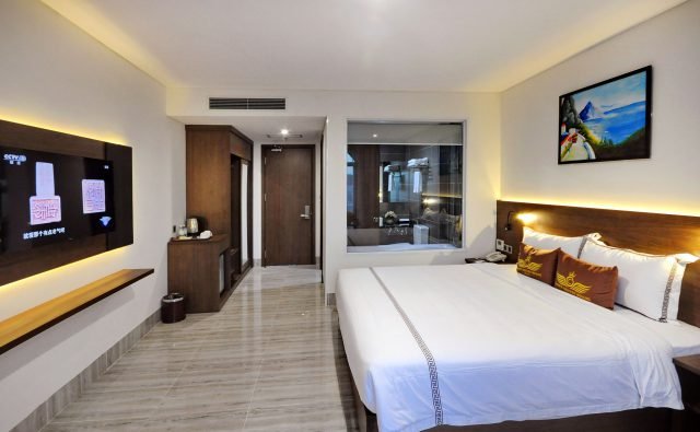 Фото Crown Nguyen Hoang Hotel