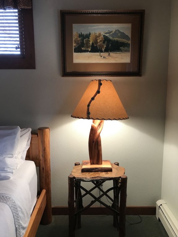 Фото Good Medicine Lodge Bed & Breakfast