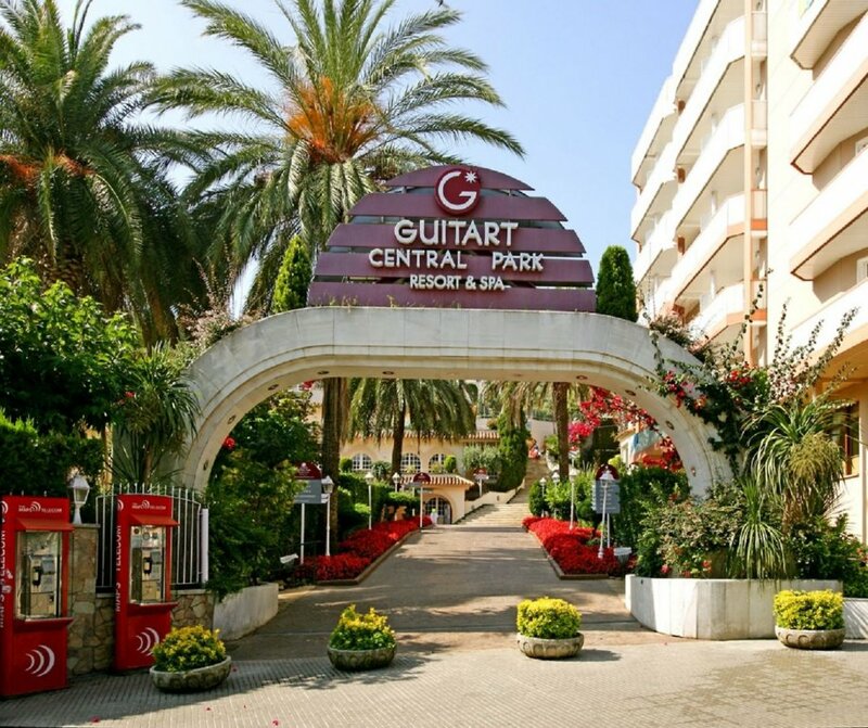 Гостиница Guitart Central Park Aqua Resort в Льорет-де-Маре