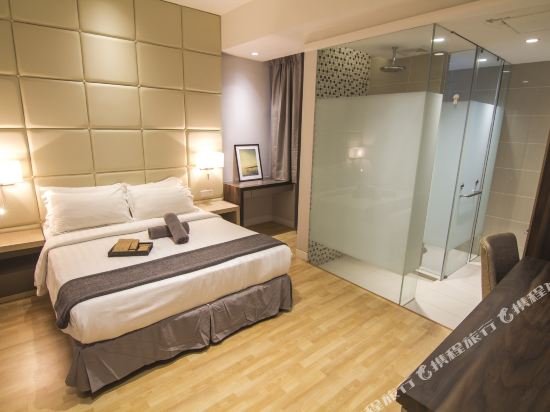 Фото D'majestic Place by Homes Asian 5