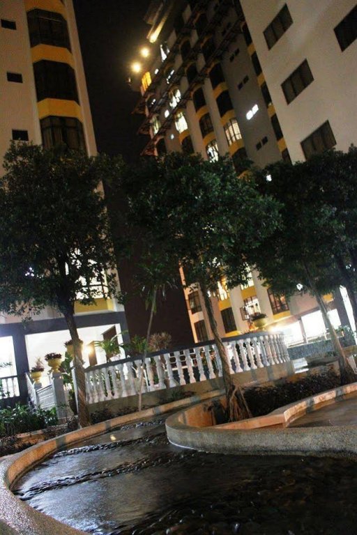 Фото Coastal Park Hotel