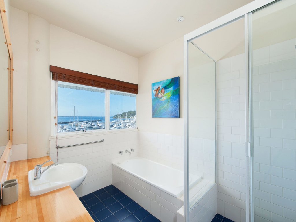 Фото The Bay Escape at Nelson Bay