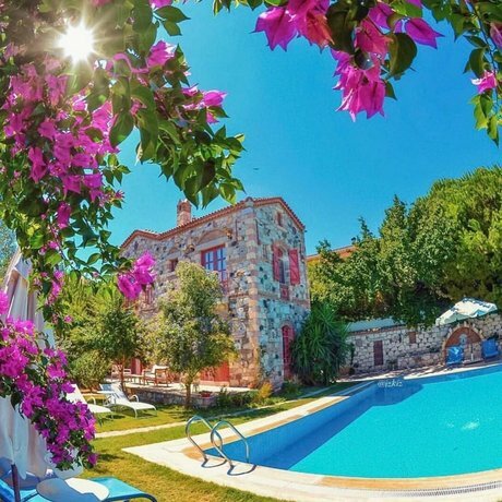 Alacati Zeytin Konak Hotel