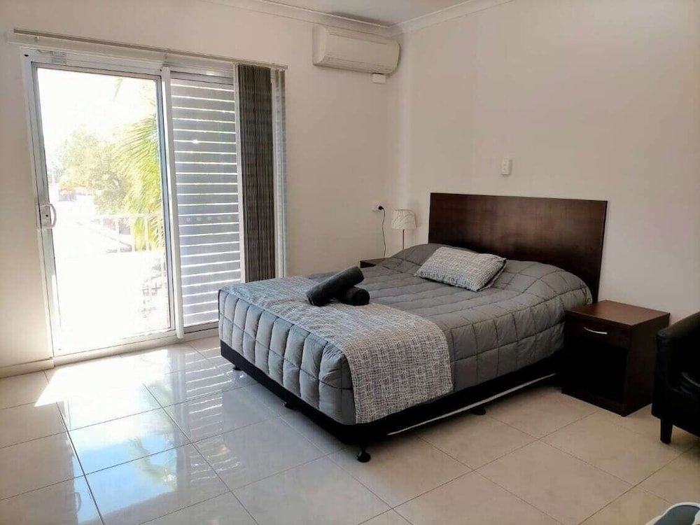 Фото Derby Lodge