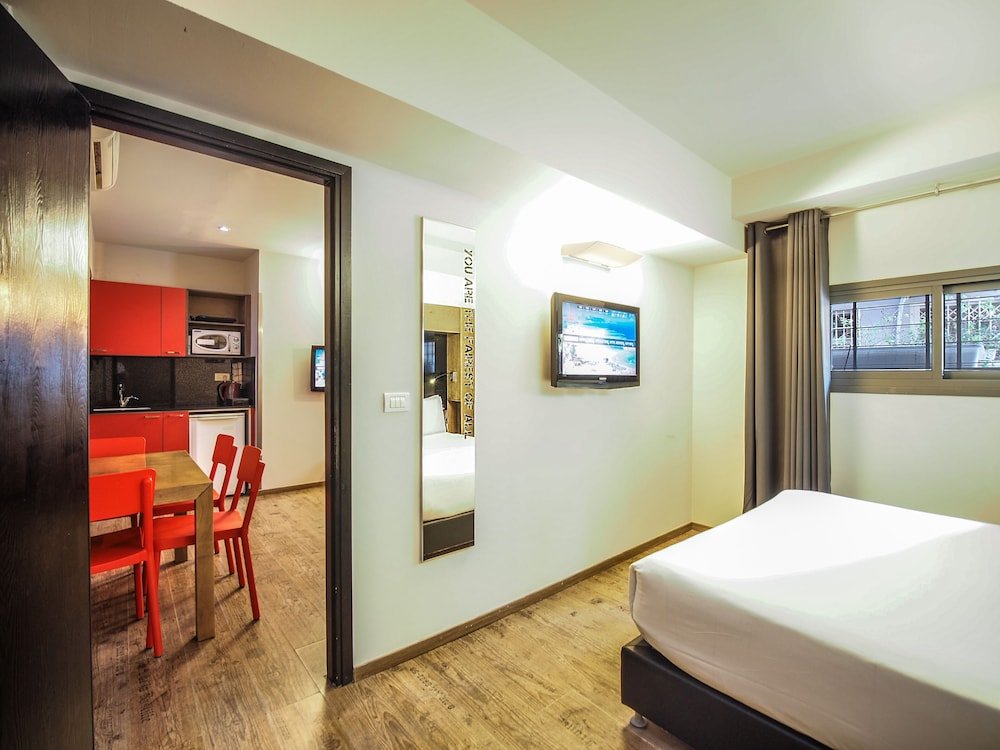 Фото Ben Yehuda Apartments