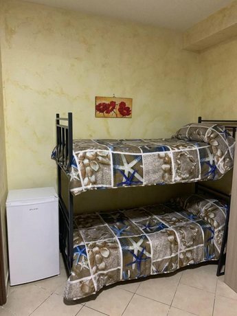 Гостиница Airport Bedroom House в Катании