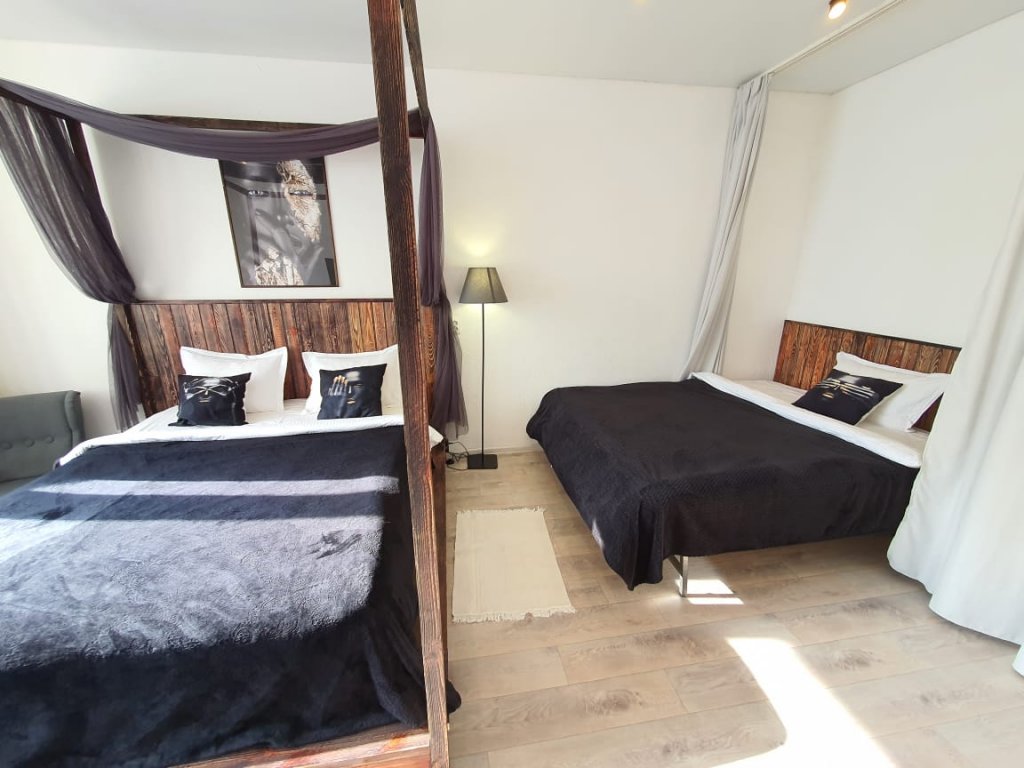 Фото Апартаменты Интернациональная 1а