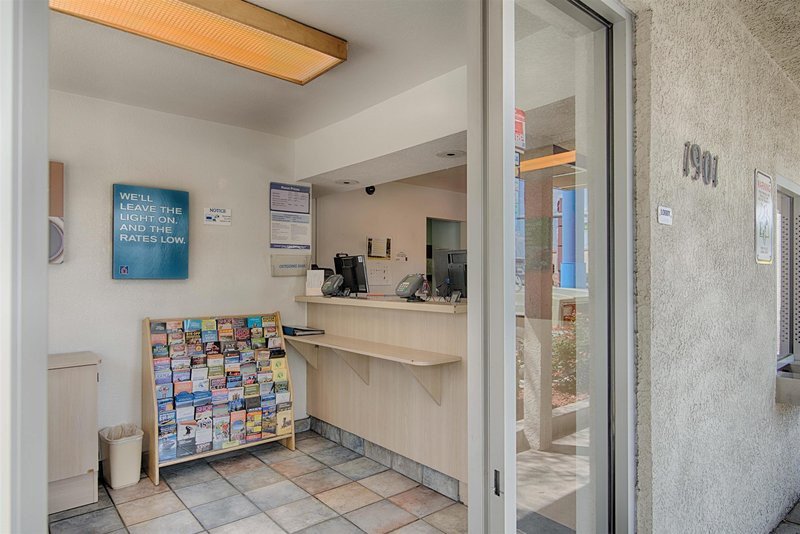 Фото Motel 6 Reno, Nv - Virginia Plumb