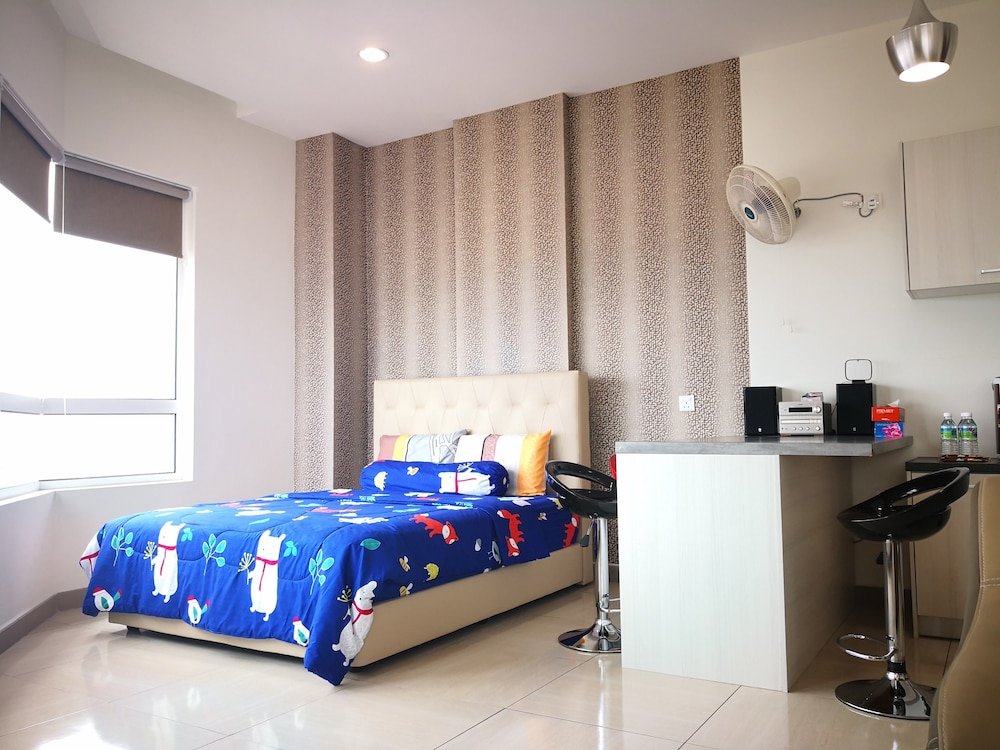 Фото Octagon 21 Guest House