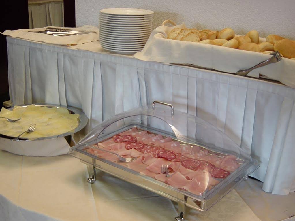 Фото Hotel Sileoni & Dépendance Villa Antonio