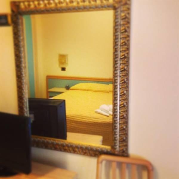 Фото Hotel Gaston