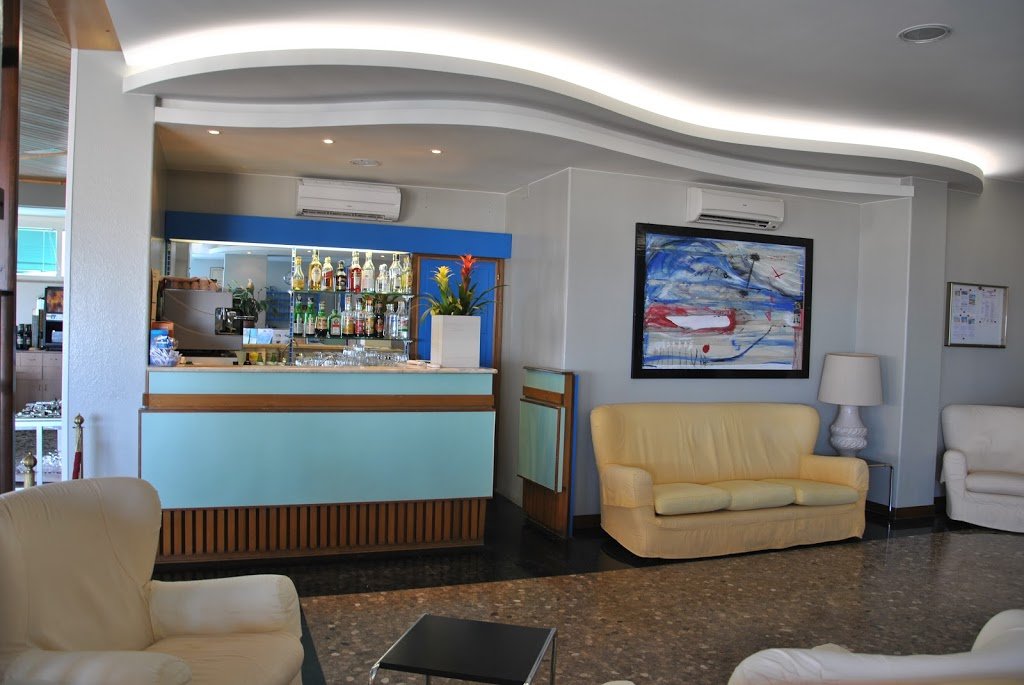 Фото Hotel President's