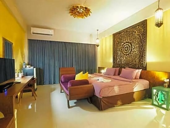 Фото The Iconic Hotel