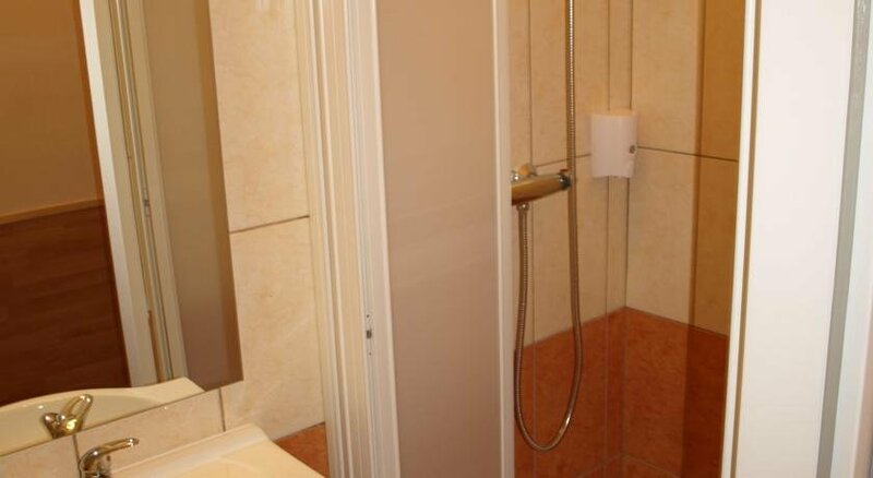 Гостиница Pension Tal Studios в Вене