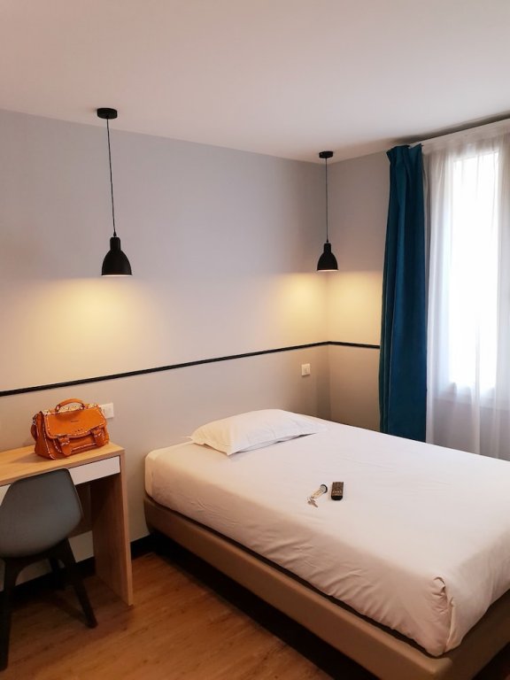 Фото Hotel Lilas Blanc