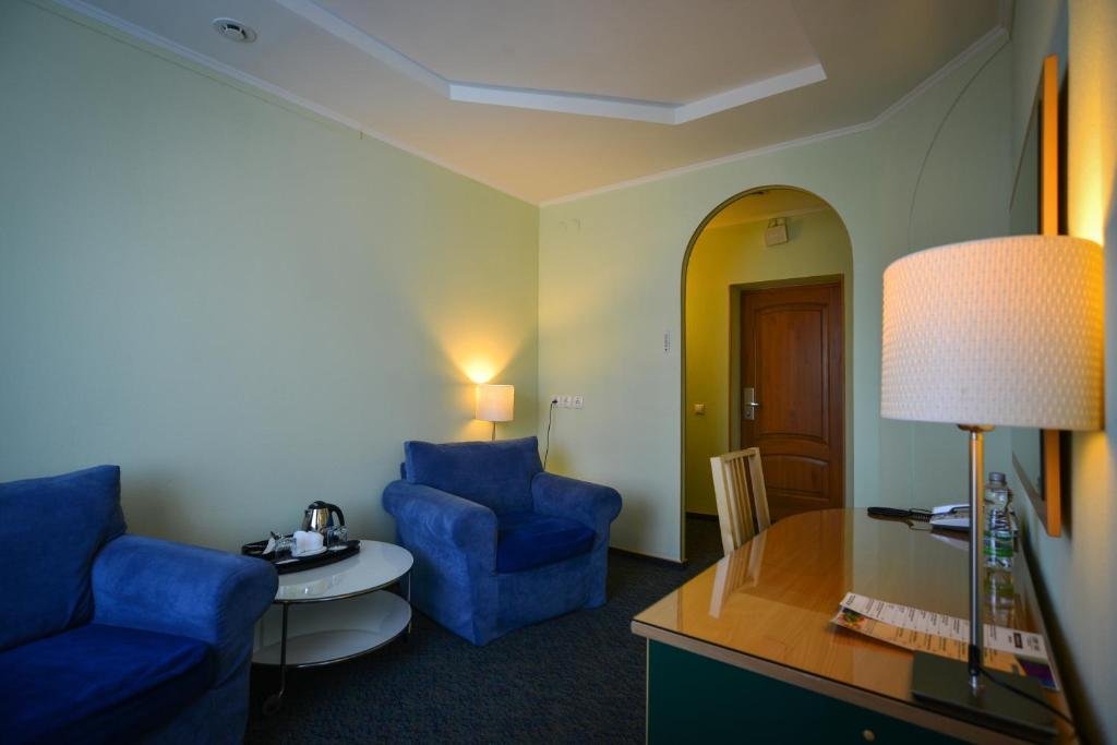 Фото Маяк, корпус Омь